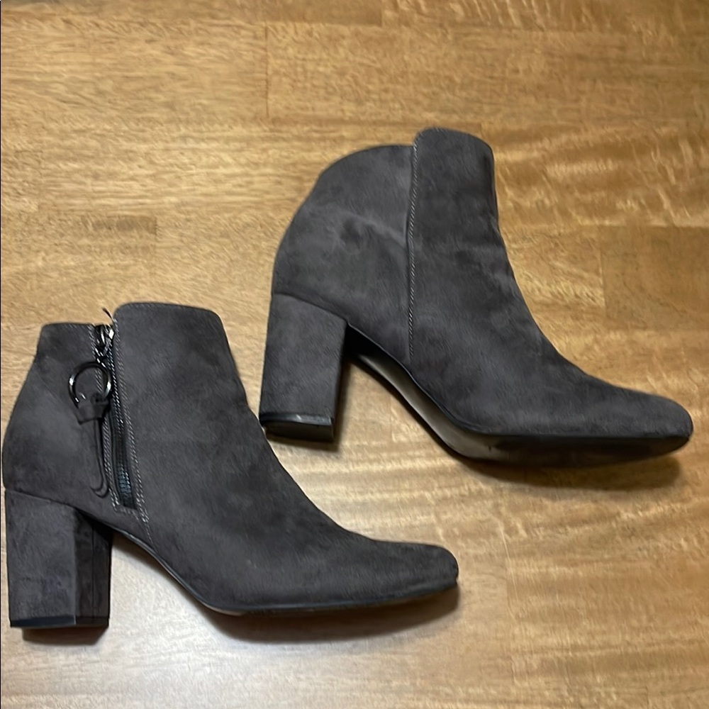 Steve Madden Elegant Gray Women's Ankle Boots